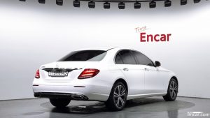 Mercedes-Benz E-Class E220d Avantgarde 2020 года из Южной Кореи