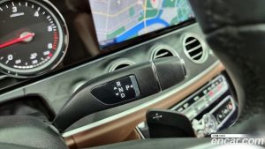 Mercedes-Benz E-Class E220d Avantgarde 2020 года из Южной Кореи