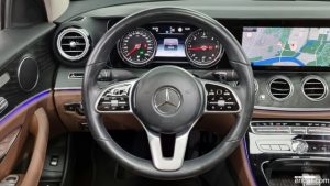 Mercedes-Benz E-Class E220d Avantgarde 2020 года из Южной Кореи