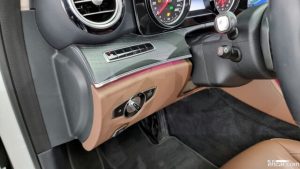 Mercedes-Benz E-Class E220d Avantgarde 2020 года из Южной Кореи