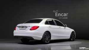 Mercedes-Benz C-Class C200 2020 года из Южной Кореи