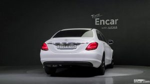 Mercedes-Benz C-Class C200 2020 года из Южной Кореи
