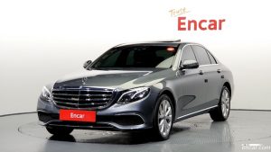 Mercedes-Benz E-Class E300 4MATIC Exclusive 2020 года из Южной Кореи