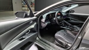 Hyundai AVANTE 1.6 2021 года из Южной Кореи