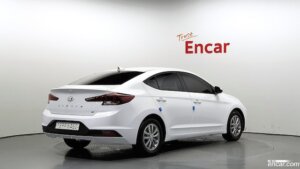 Hyundai AVANTE 1.6 2020 года из Южной Кореи