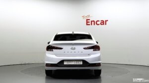 Hyundai AVANTE 1.6 2020 года из Южной Кореи
