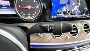 Mercedes-Benz E-Class E220d 4MATIC Exclusive 2020 года из Южной Кореи