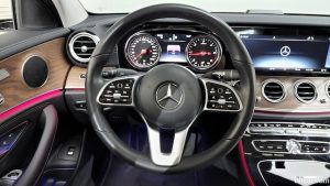 Mercedes-Benz E-Class E220d 4MATIC Exclusive 2020 года из Южной Кореи