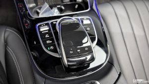 Mercedes-Benz E-Class E220d 4MATIC Exclusive 2020 года из Южной Кореи