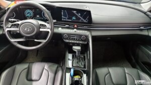 Hyundai AVANTE 1.6 2021 года из Южной Кореи