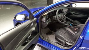 Hyundai AVANTE 1.6 2021 года из Южной Кореи