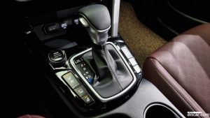 Kia Seltos Бензин 1.6 Turbo 2WD 2021 года из Южной Кореи
