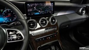 Mercedes-Benz GLC-Class GLC300 4MATIC 2020 года из Южной Кореи