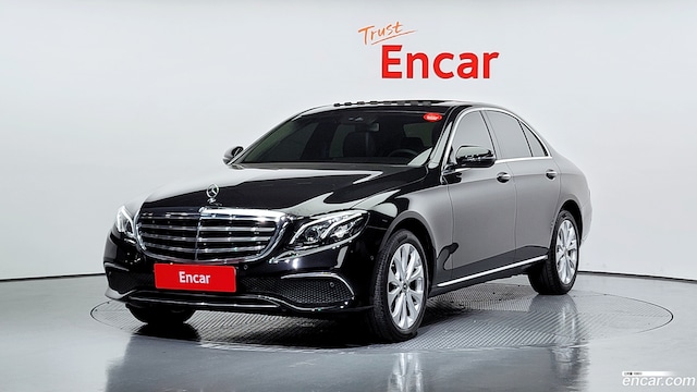 Mercedes-Benz E-Class E220d 4MATIC Exclusive 2019 года из Кореи