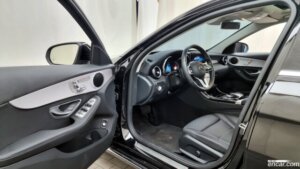 Mercedes-Benz C-Class C200 Avantgarde 2020 года из Южной Кореи