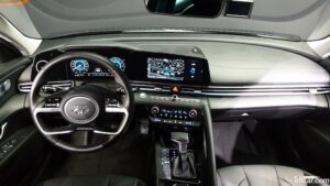 Hyundai AVANTE 1.6 2021 года из Южной Кореи