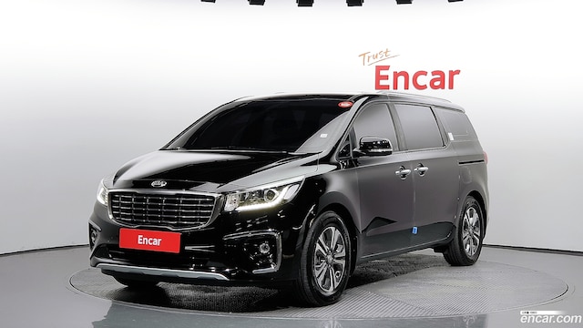 Kia Carnival 9-Seater Luxury 2020 года из Кореи