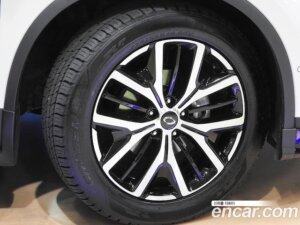 Renault-Korea(Samsung) QM6 2.0 GDe RE Signature 2WD 2022 года из Южной Кореи
