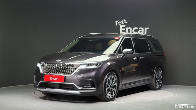 Kia Carnival Бензин 7-Seater Noblesse 2021 года из Кореи