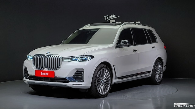 BMW X7 xDrive 40i Design Pure Excellence 7-Seater 2021 года из Кореи