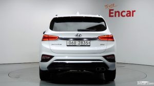 Hyundai Santafe Дизель 2.0 2WD 2019 года из Южной Кореи