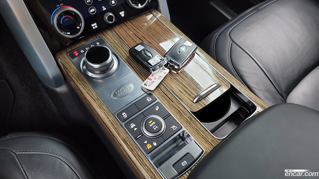 33216324_009.jpg Land Rover Range Rover 4.4 SDV8 Vogue SE Дизель 2020 года из Южной Кореи