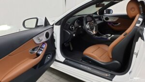 Mercedes-Benz C-Class C200 Cabriolet 2020 года из Южной Кореи