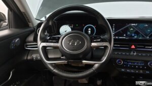 Hyundai AVANTE 1.6 2021 года из Южной Кореи