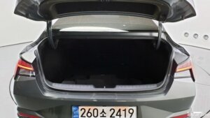 Hyundai AVANTE 1.6 2021 года из Южной Кореи