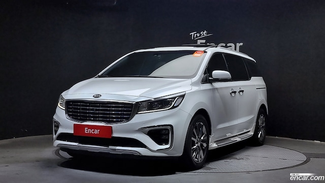 Kia Carnival 9-Seater Noblesse Special 2019 года из Кореи