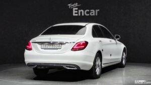 Mercedes-Benz C-Class C200 Avantgarde 2020 года из Южной Кореи