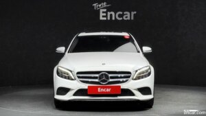 Mercedes-Benz C-Class C200 Avantgarde 2020 года из Южной Кореи