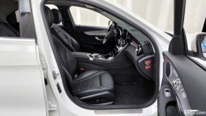 Mercedes-Benz C-Class C200 Avantgarde 2020 года из Южной Кореи