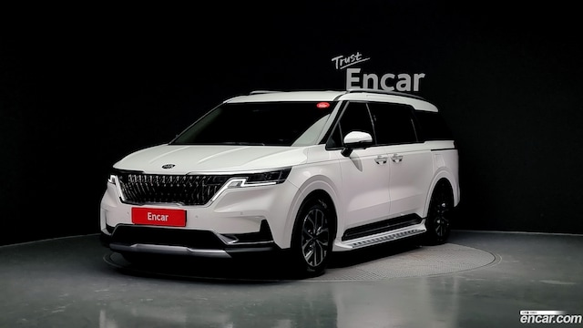Kia Carnival 9-Seater Signature 2021 года из Кореи