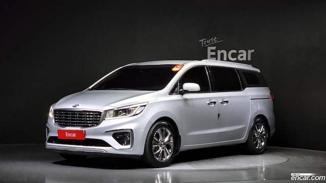Kia Carnival 9-Seater Noblesse 2019 года из Кореи