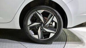 Hyundai AVANTE 1.6 2021 года из Южной Кореи