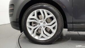 Land Rover Range Rover Evoque P250 R-Dynamic SE 2022 года из Южной Кореи