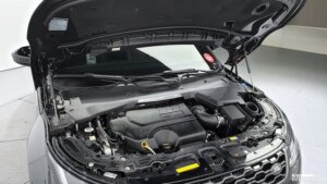 Land Rover Range Rover Evoque P250 R-Dynamic SE 2022 года из Южной Кореи