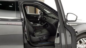 Land Rover Range Rover Evoque P250 R-Dynamic SE 2022 года из Южной Кореи