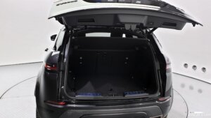 Land Rover Range Rover Evoque P250 R-Dynamic SE 2022 года из Южной Кореи