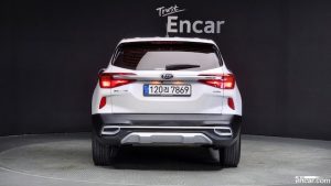 Kia Seltos Бензин 1.6 Turbo 2WD 2022 года из Южной Кореи