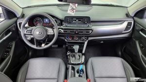 Kia Seltos Бензин 1.6 Turbo 2WD 2022 года из Южной Кореи