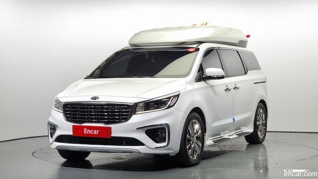 Kia Carnival Бензин 9-Seater HI-Limousine 2019 года из Кореи