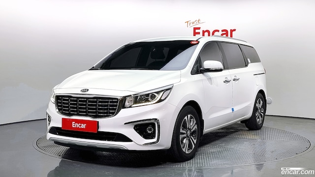 Kia Carnival 9-Seater Luxury 2019 года из Кореи