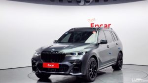 BMW X7 M50i Dark Shadow Edition 2021 года из Южной Кореи