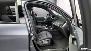 BMW X7 M50i Dark Shadow Edition 2021 года из Южной Кореи