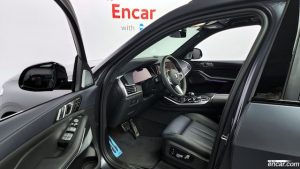 BMW X7 M50i Dark Shadow Edition 2021 года из Южной Кореи