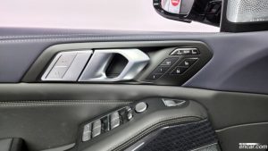 BMW X7 M50i Dark Shadow Edition 2021 года из Южной Кореи