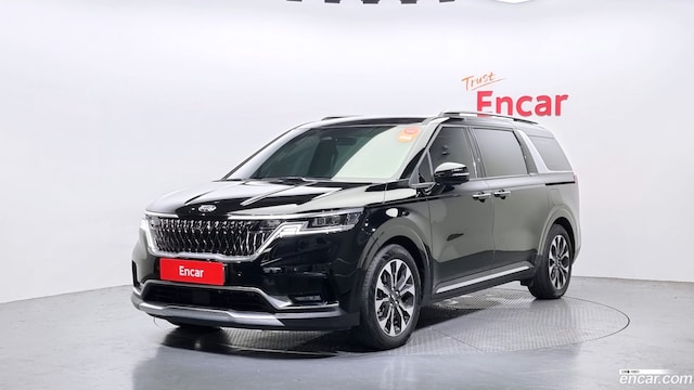 Kia Carnival 9-Seater Signature 2021 года из Кореи