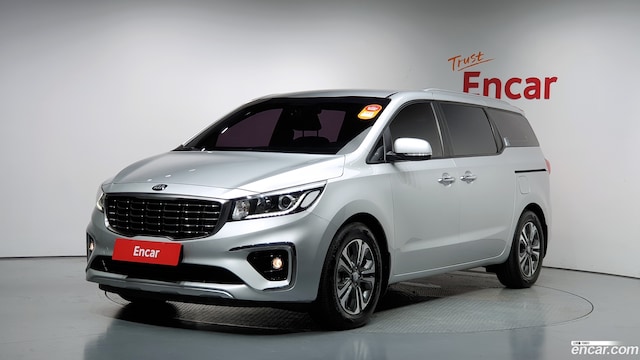 Kia Carnival 9-Seater Luxury 2019 года из Кореи
